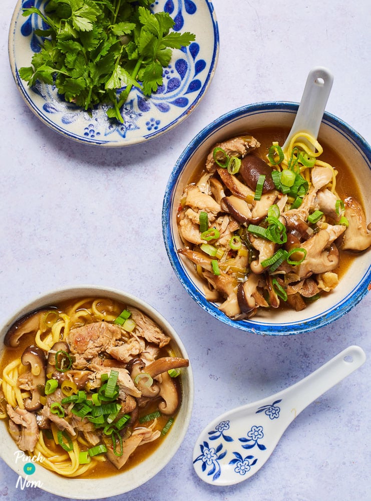 Chicken Shiitake and Mushroom Chilli Broth - Pinch of Nom Slimming Recipes