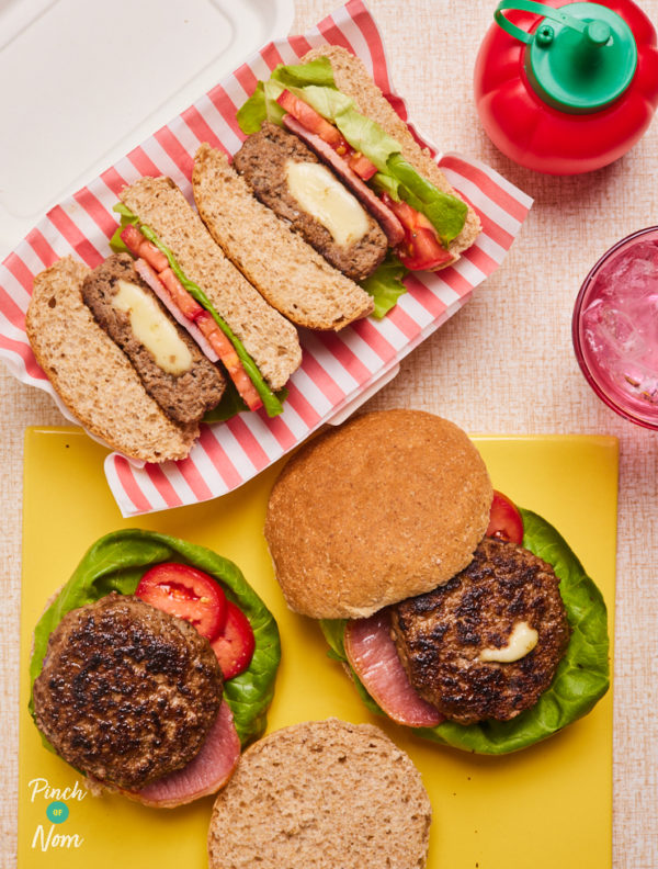 Melt-in-the-Middle Bacon Cheeseburgers pinchofnom.com
