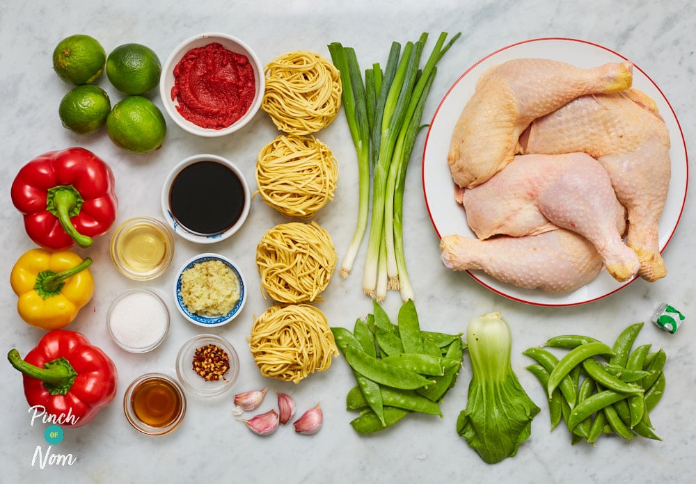 Sticky Chilli Chicken with Noodles - Pinch of Nom Slimming Recipes