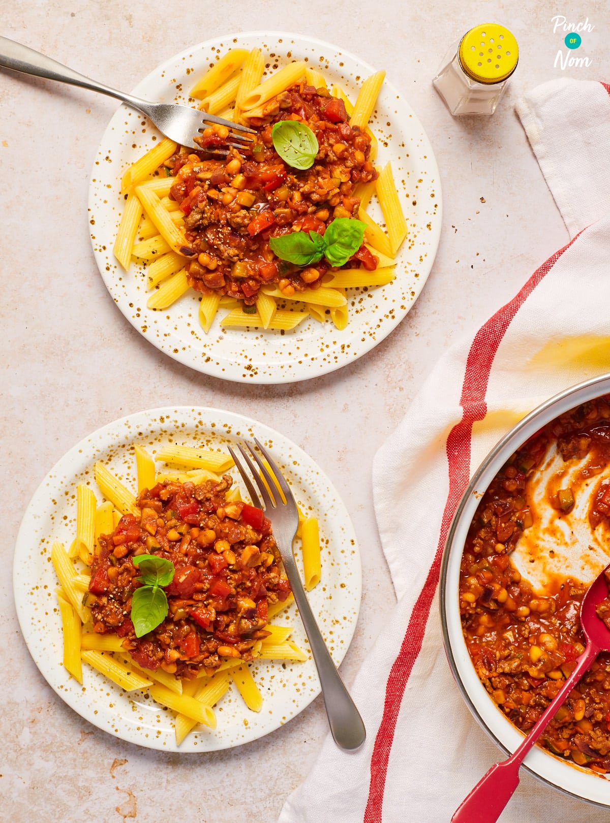 Baked Bean Bolognese pinchofnom.com