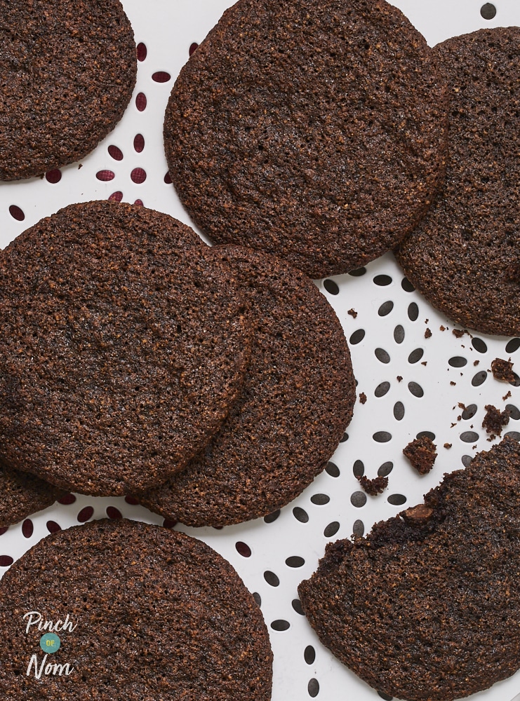 Double Chocolate Chip Cookies - Pinch of Nom Slimming Recipes