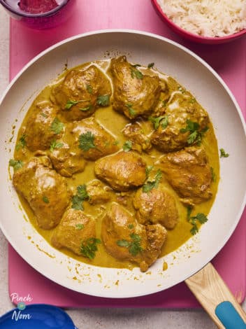 Easy Chicken Curry pinchofnom.com