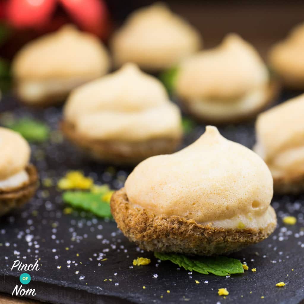 Bite Size Lemon Meringue Pies pinchofnom.com