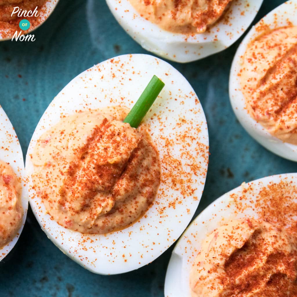 Red Pepper Deviled Pumpkin Eggs - Pinch of Nom Slimming Recipes