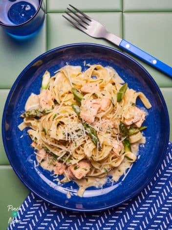 Creamy Salmon and Asparagus Pasta pinchofnom.com