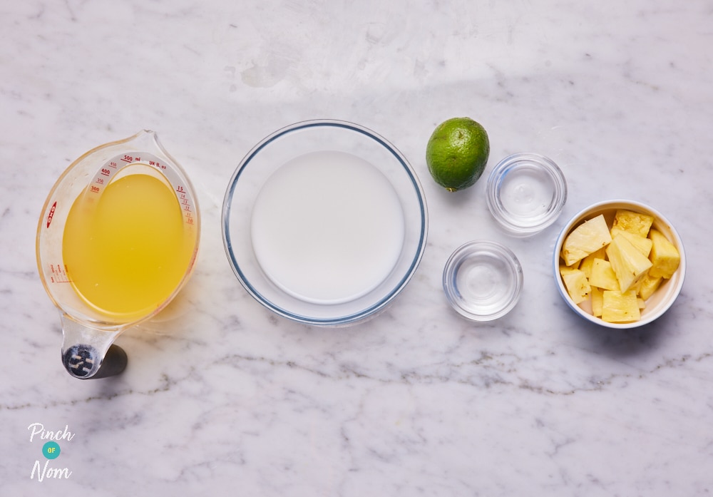 Pina Colada Cocktail - Pinch of Nom Slimming Recipes