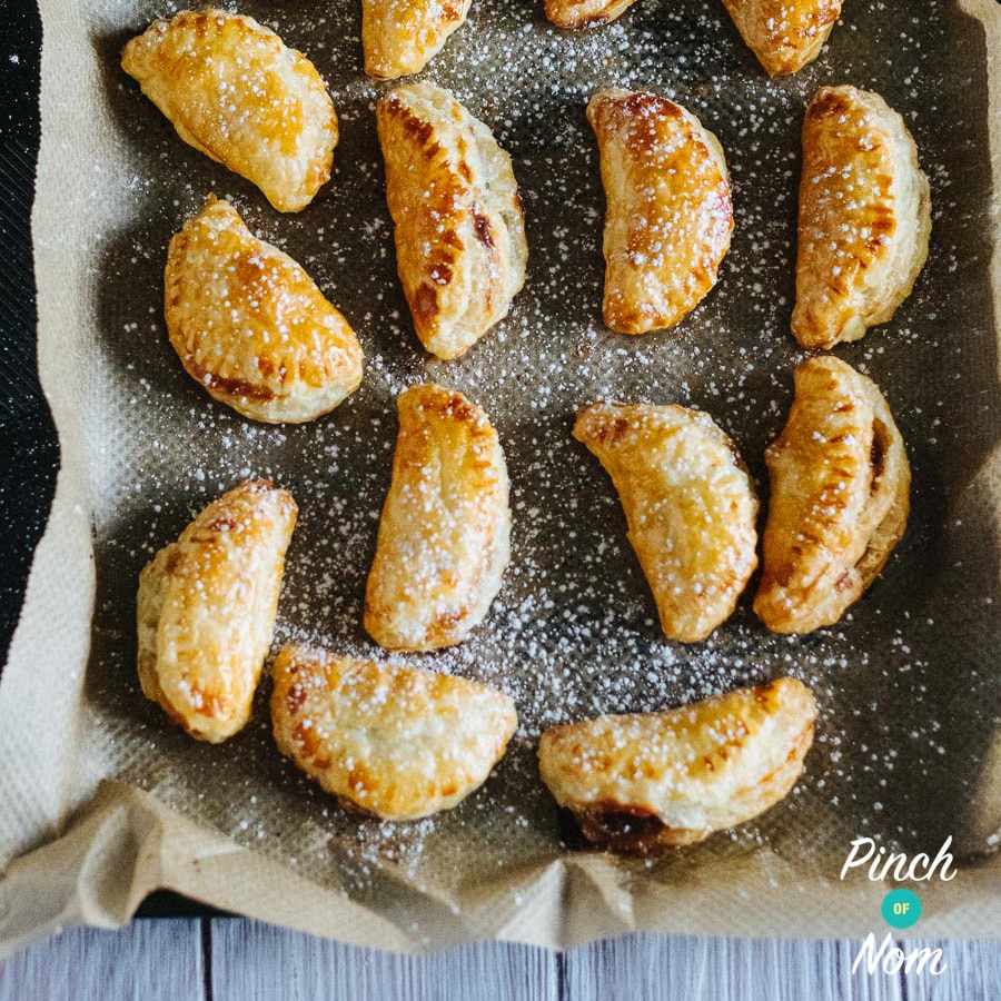 Mini Mince Pie Pasties - Pinch of Nom Slimming Recipes