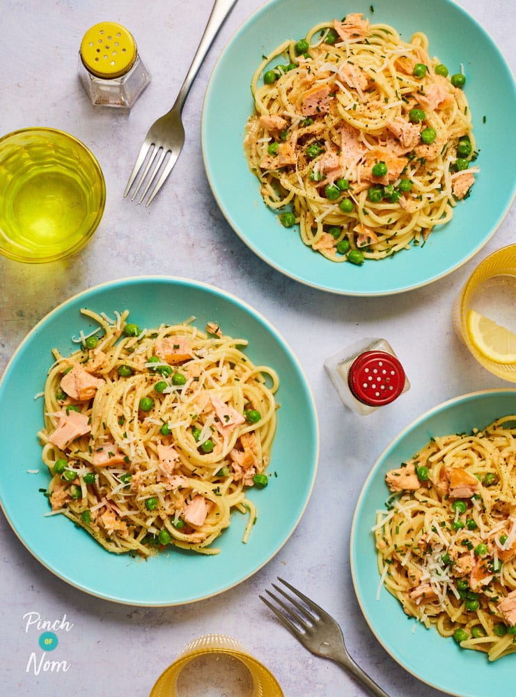 Smoked Salmon Spaghetti Carbonara - Pinch of Nom Slimming Recipes