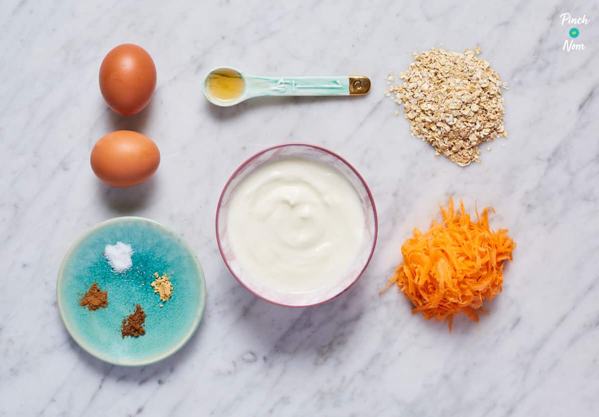 Carrot Cake Baked Oats - Pinch of Nom Slimming Recipes