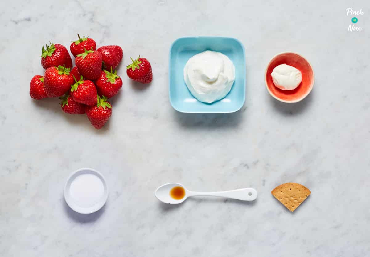 Cheesecake Stuffed Strawberries - Pinch of Nom Slimming Recipes