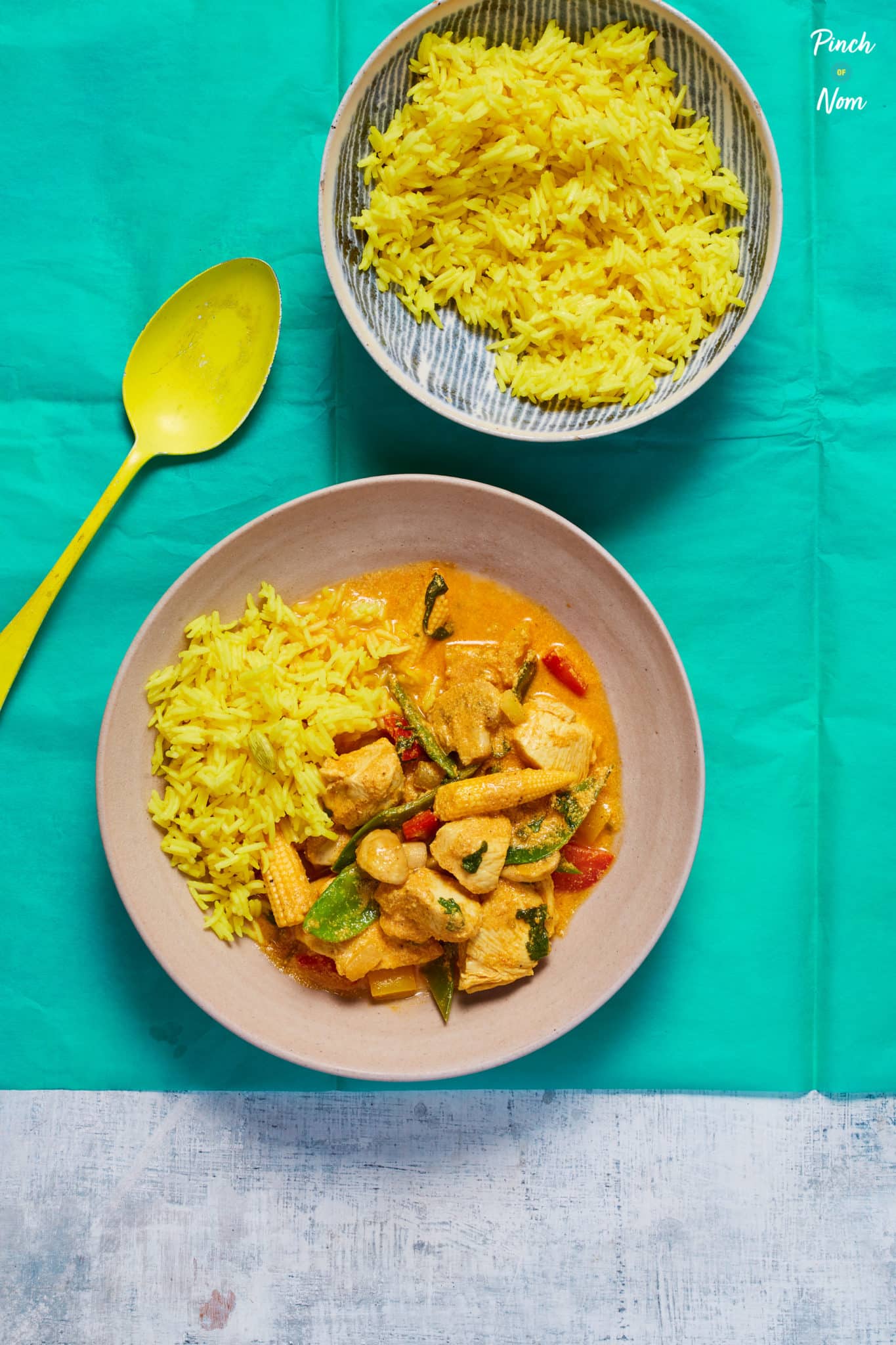Creamy Chicken Curry - Pinch of Nom Slimming Recipes