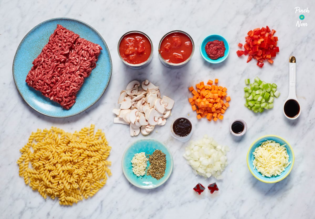 Pasta Bolognese Bake - Pinch of Nom Slimming Recipes