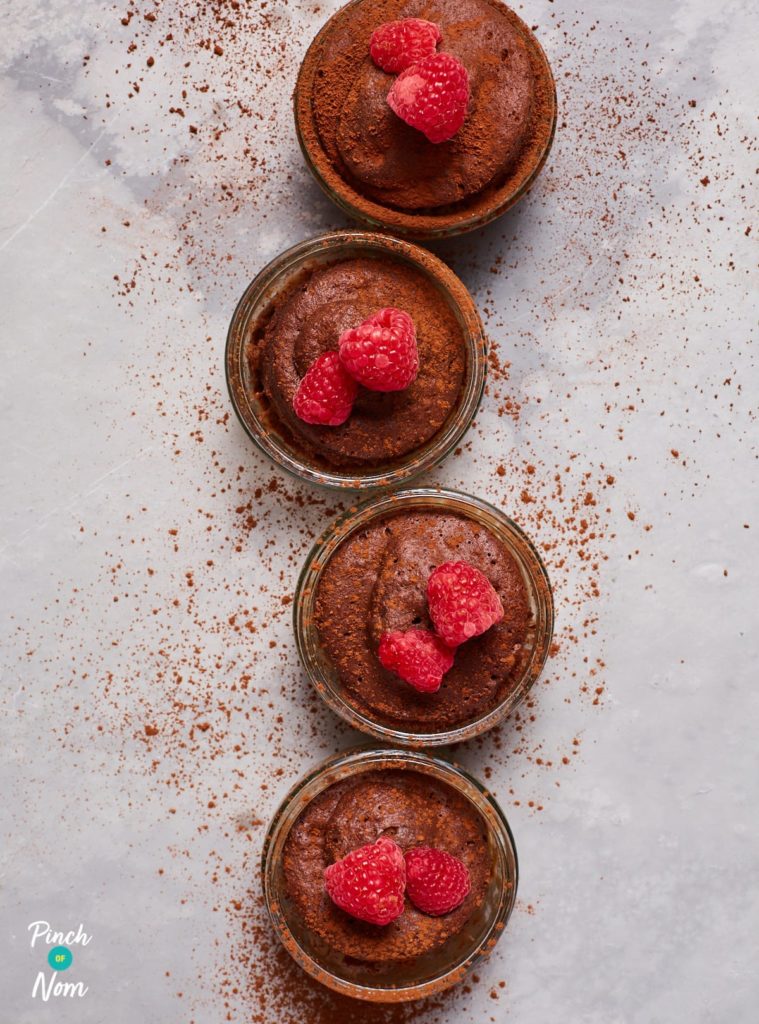 Chocolate Lava Mug Cakes - Pinch of Nom Slimming Recipes
