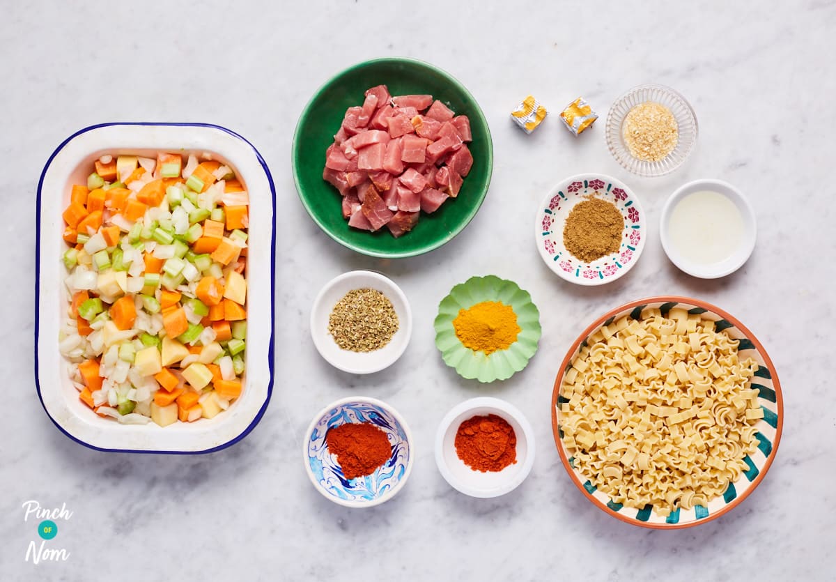 Smokey Ham and Pasta Soup - Pinch of Nom Slimming Recipes