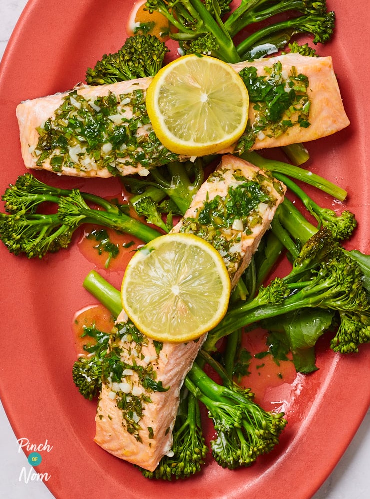 Baked Garlic Salmon - Pinch of Nom Slimming Recipes
