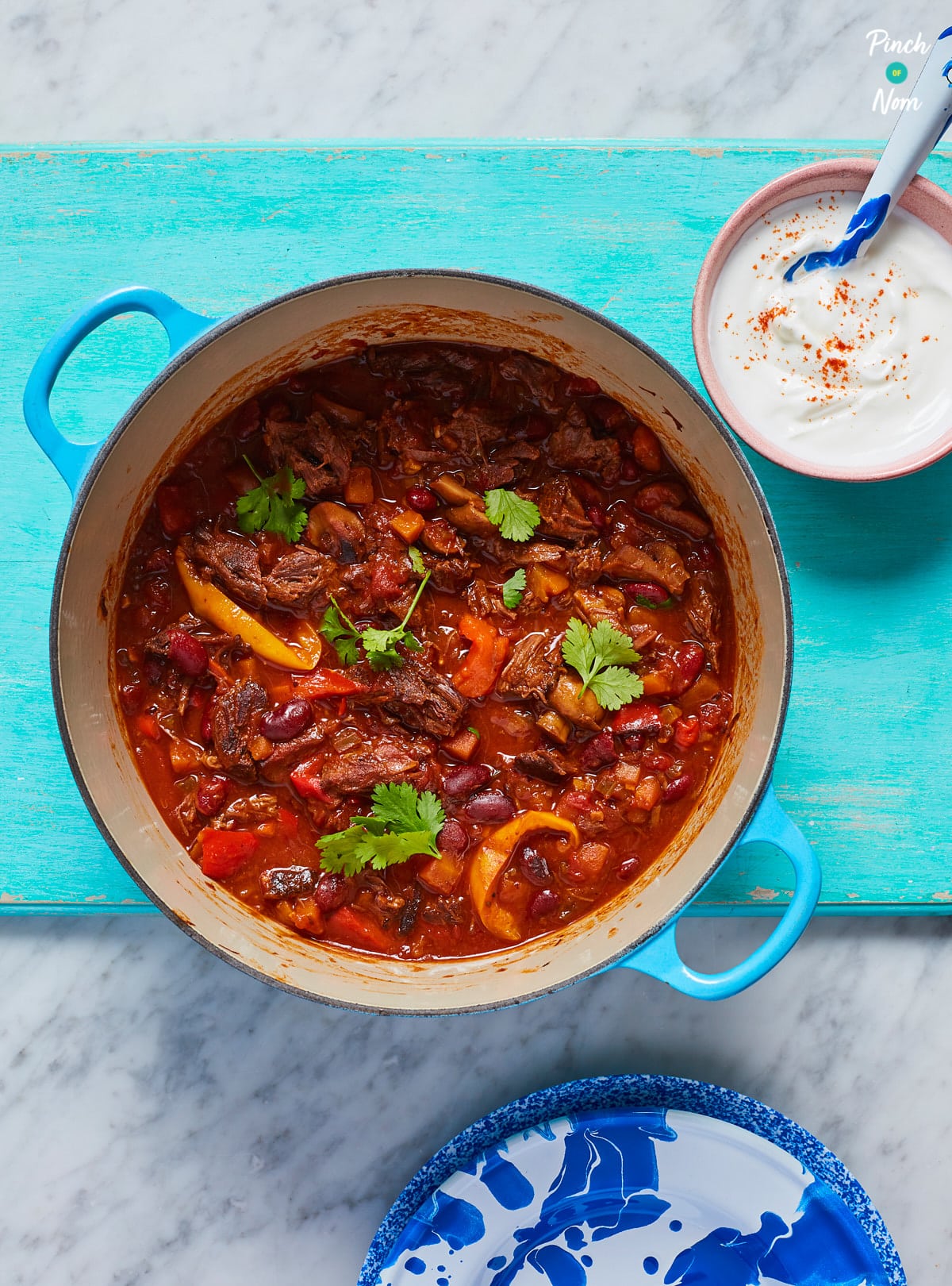 A large dish is filled with a freshly-made batch of Pinch of Nom's slimming-friendly Mexican-Style Chilli Beef.