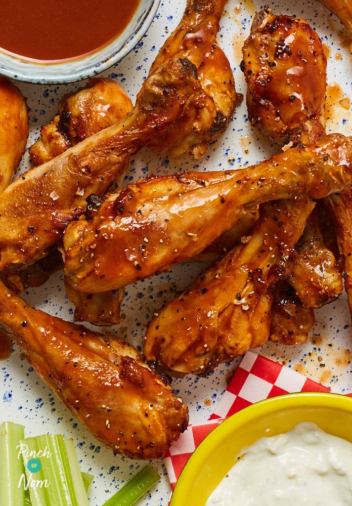Fiery Buffalo Chicken Drumsticks - Pinch of Nom Slimming Recipes