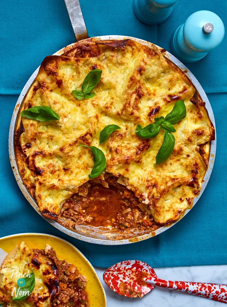 Lazy One Pot Lasagne pinchofnom.com