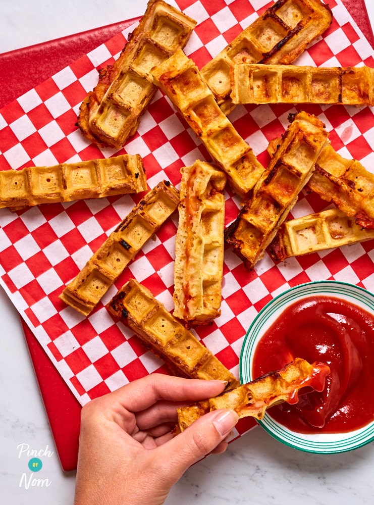 Pizza Waffles - Pinch of Nom Slimming Recipes