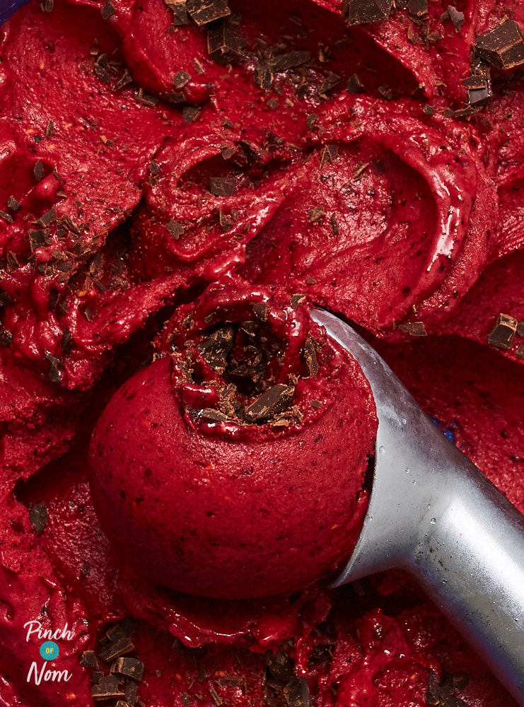 Winter Berry Ice Cream - Pinch of Nom Slimming Recipes