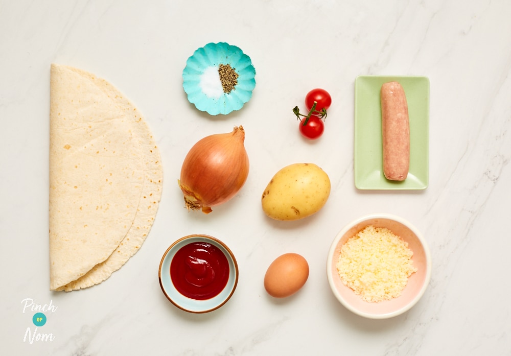Sausage, Egg and Chips Pizza | Pinch of Nom Slimming Recipes