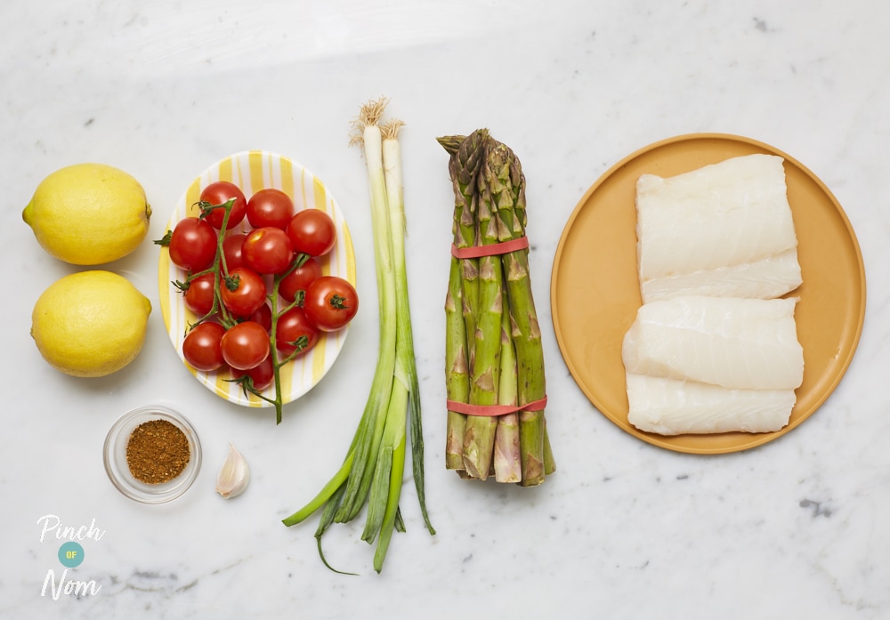 Cajun Baked Cod with Asparagus and Cherry Tomatoes - Pinch of Nom Slimming Recipes