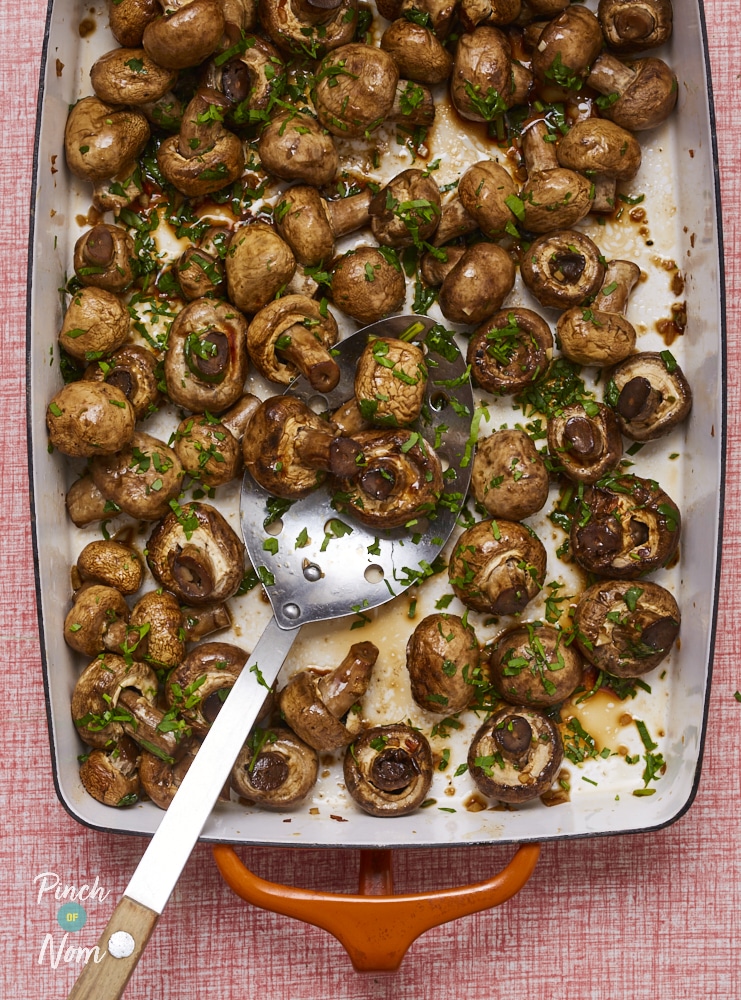 Balsamic Mushrooms pinchofnom.com