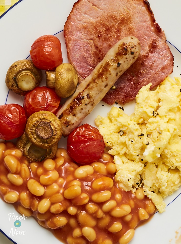 Air Fryer Full English - Pinch of Nom Slimming Recipes