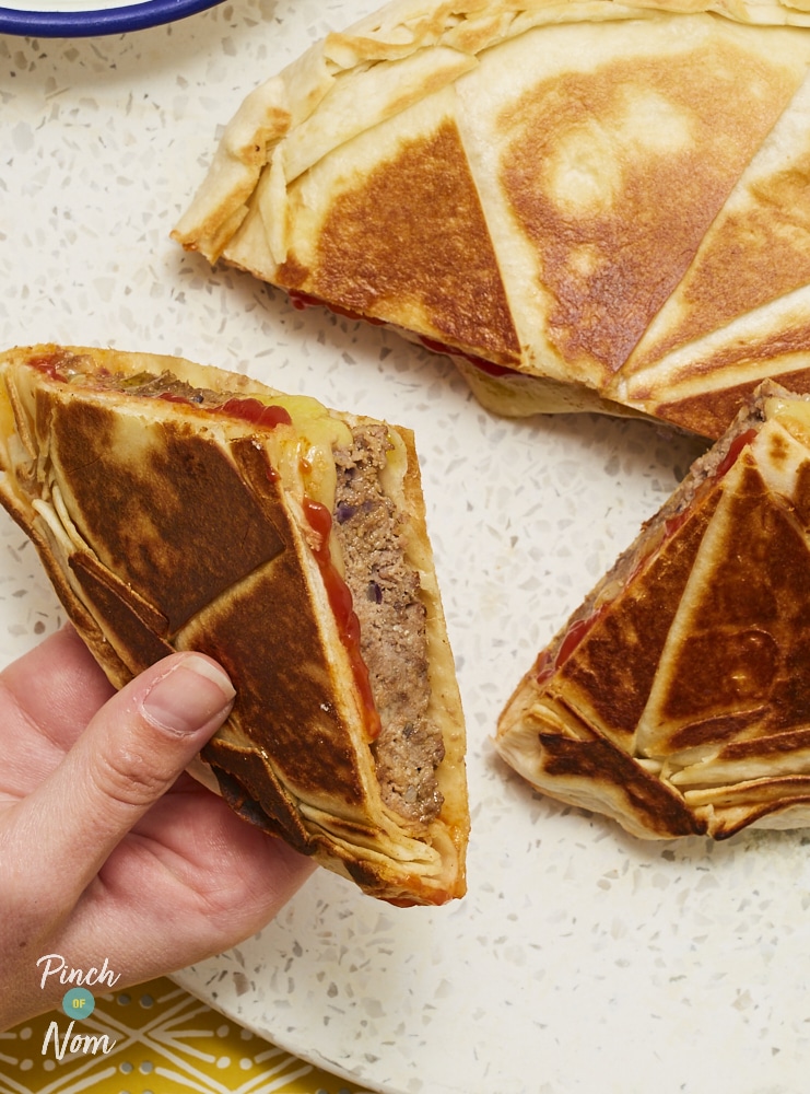 Baked Cheeseburger Wrap - Pinch of Nom Slimming Recipes