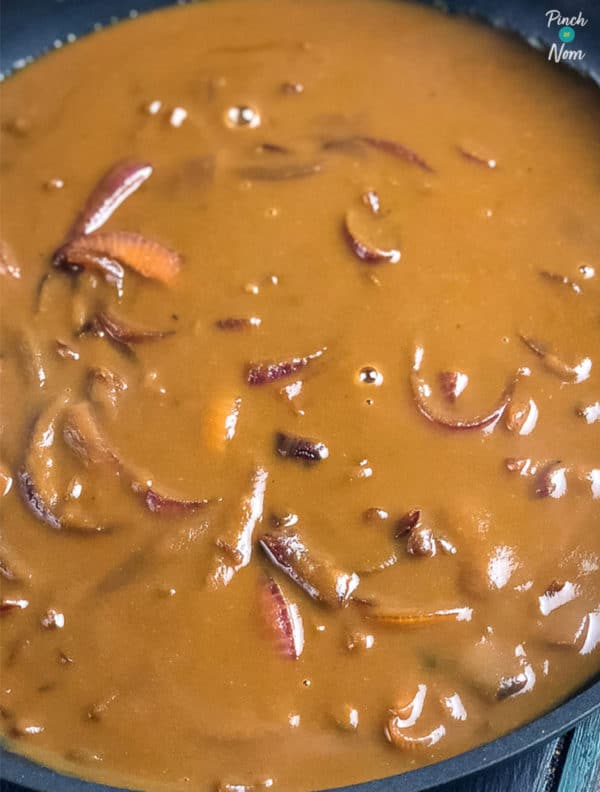 Balsamic and Red Onion Gravy pinchofnom.com