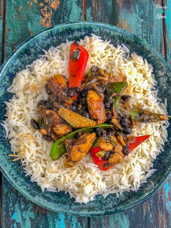 Chicken in Black Bean Sauce pinchofnom.com