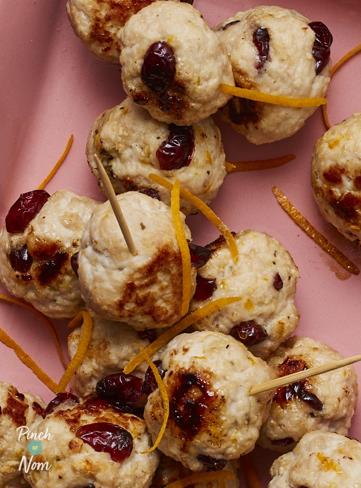 Christmas Meatbaubles - Pinch of Nom Slimming Recipes