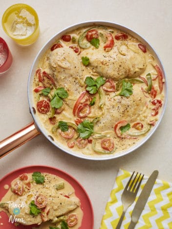 Creamy Fajita Chicken pinchofnom.com