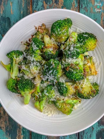 Kickin’ Cheesy Broccoli pinchofnom.com