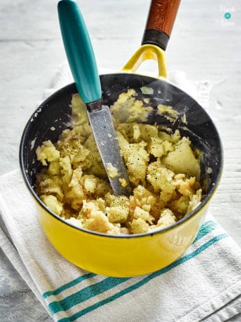 Lazy Mash pinchofnom.com