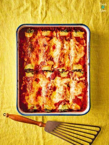 Spinach and Ricotta Cannelloni pinchofnom.com