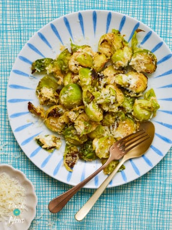 Creamy Garlic Sprouts pinchofnom.com