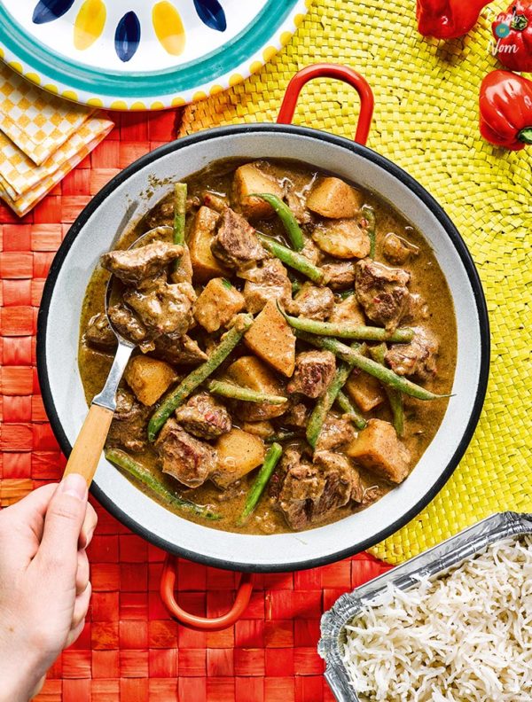 Caribbean Lamb Curry pinchofnom.com
