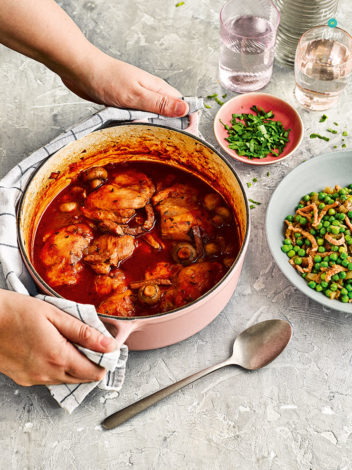 Coq au Vin pinchofnom.com