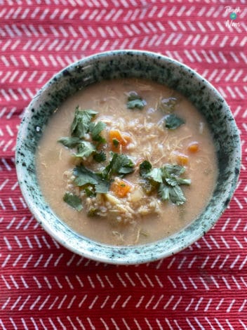 Curried Chicken and Rice Soup pinchofnom.com