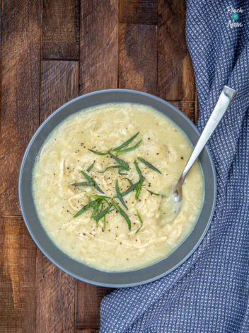 Garlic, Chicken and Rice Soup pinchofnom.com