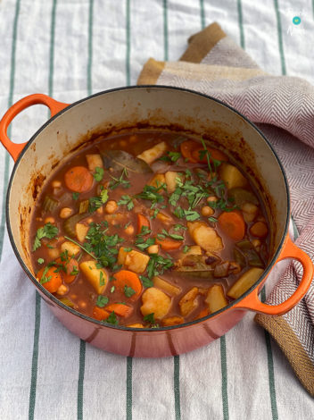 Smoky Chickpea Stew pinchofnom.com
