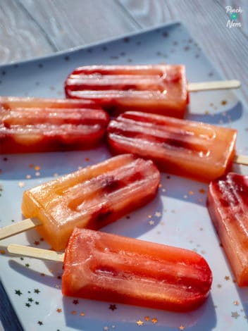 Strawberry and Peach Ice Lollies pinchofnom.com
