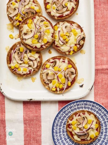 Pizza Muffins pinchofnom.com