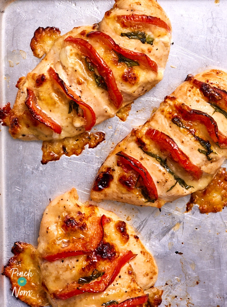 Caprese Baked Chicken - Pinch of Nom Slimming Recipes