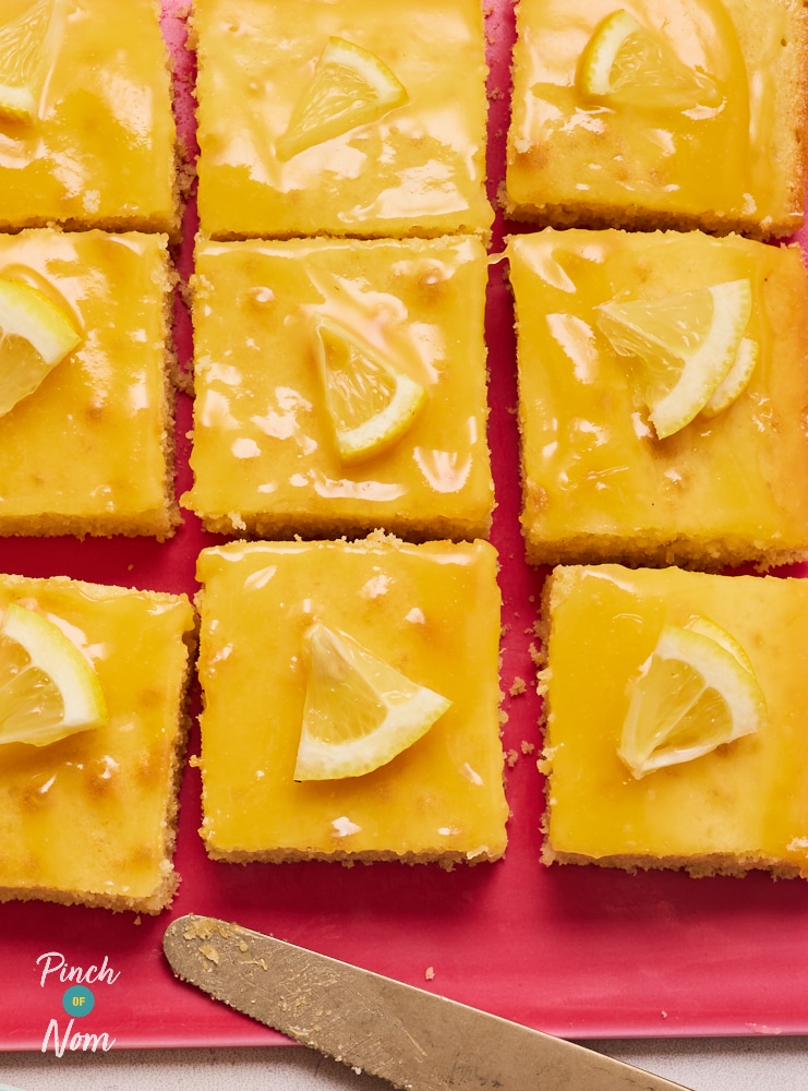 Lemon Sponge Traybake - Pinch of Nom Slimming Recipes