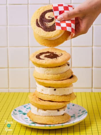 Ice Cream Sandwich pinchofnom.com