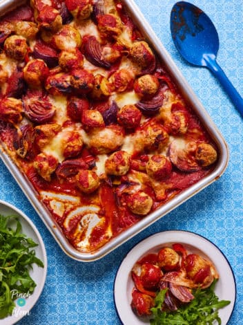 Margherita Meatball Traybake pinchofnom.com