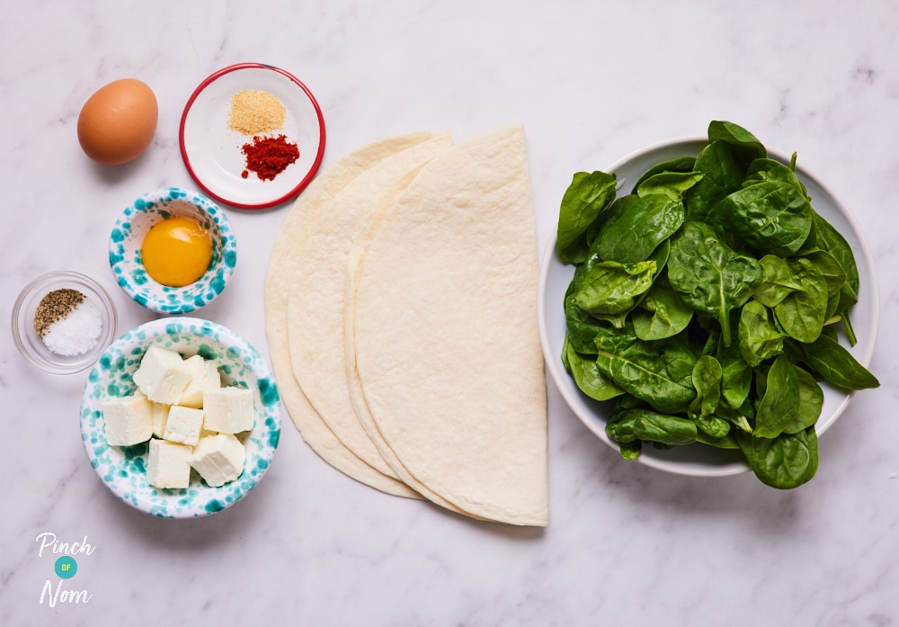 Spinach and Feta Turnovers - Pinch of Nom Slimming Recipes