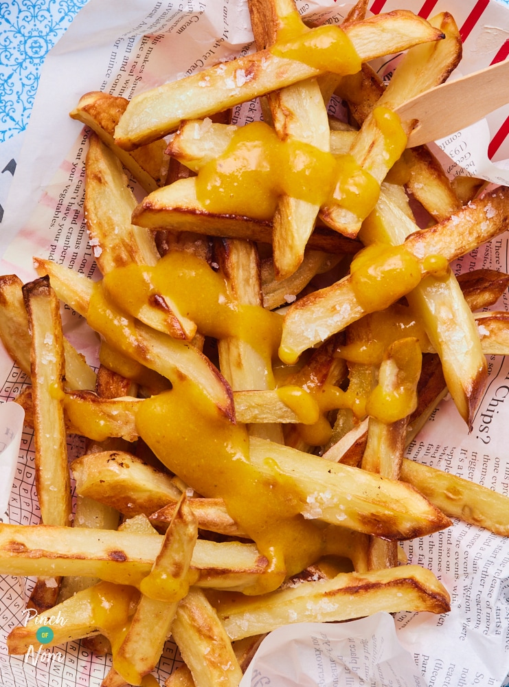Chips and Curry Sauce - Pinch of Nom Slimming Recipes